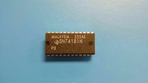 SN74181N (TI, Signetics) | Unité Arithmétique et Logique (UAL) 4 bits, boîtier PDIP-24 IC